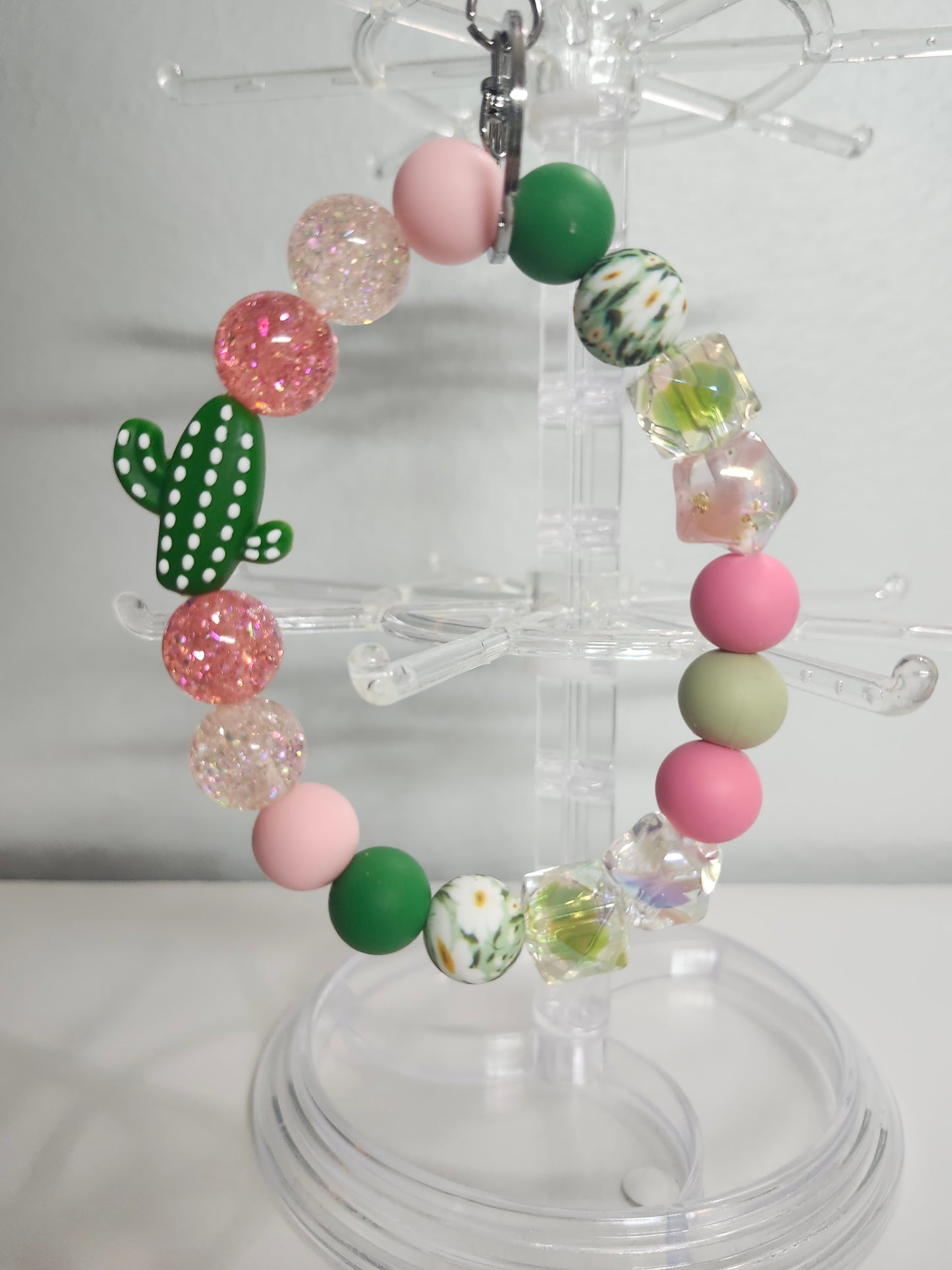 Prickly in Pink๐ต๐ - Wristlet