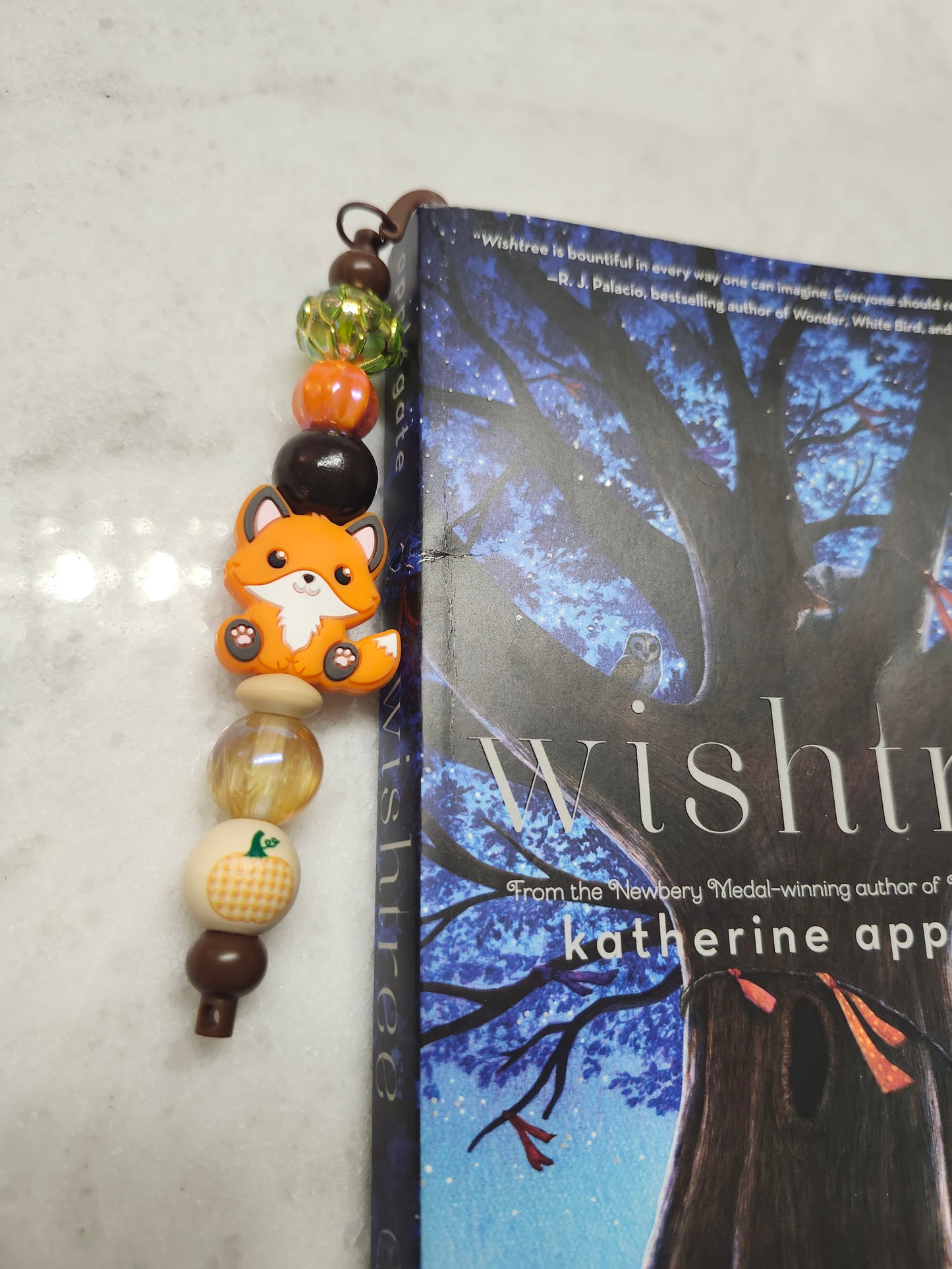 Foxy Paws🦊🐾 - Bookmark