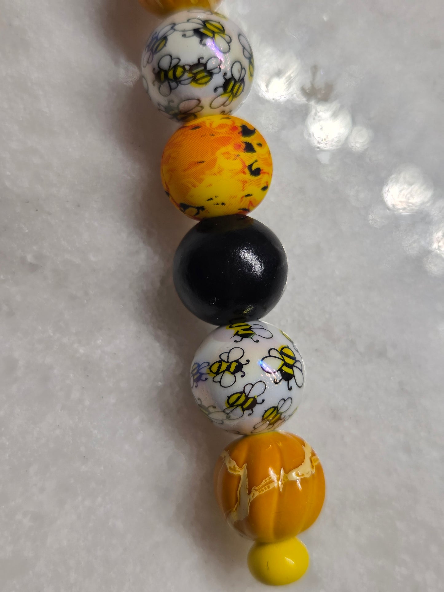 Bee-utiful Bee 🐝 Key Chain