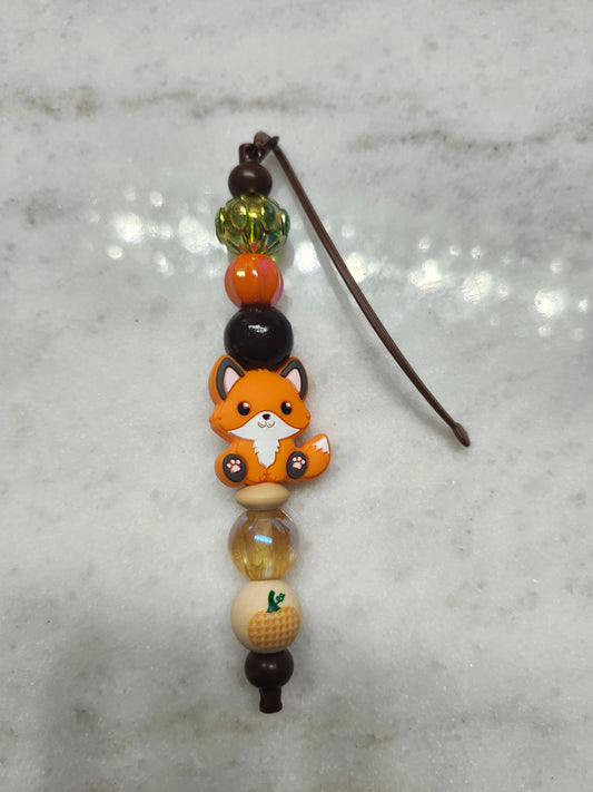 Foxy Paws🦊🐾 - Bookmark